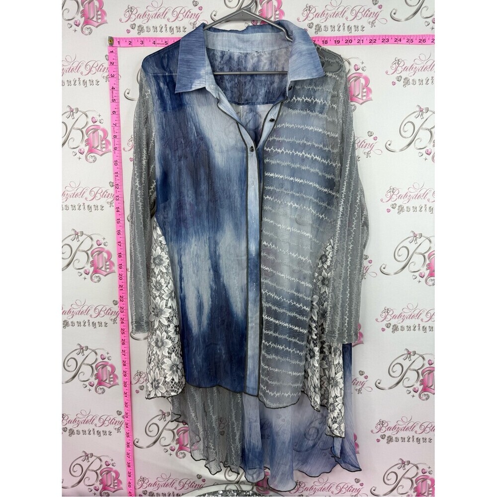 Button up long sleeve tie dye floral Blue & Gray Layered Button-Up Tunic